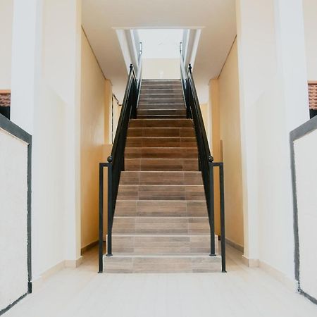 The Laviana Hotel Lovina  Ngoại thất bức ảnh