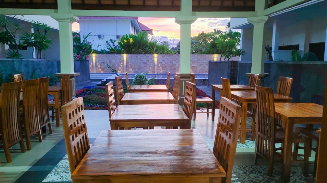 The Laviana Hotel Lovina  Ngoại thất bức ảnh