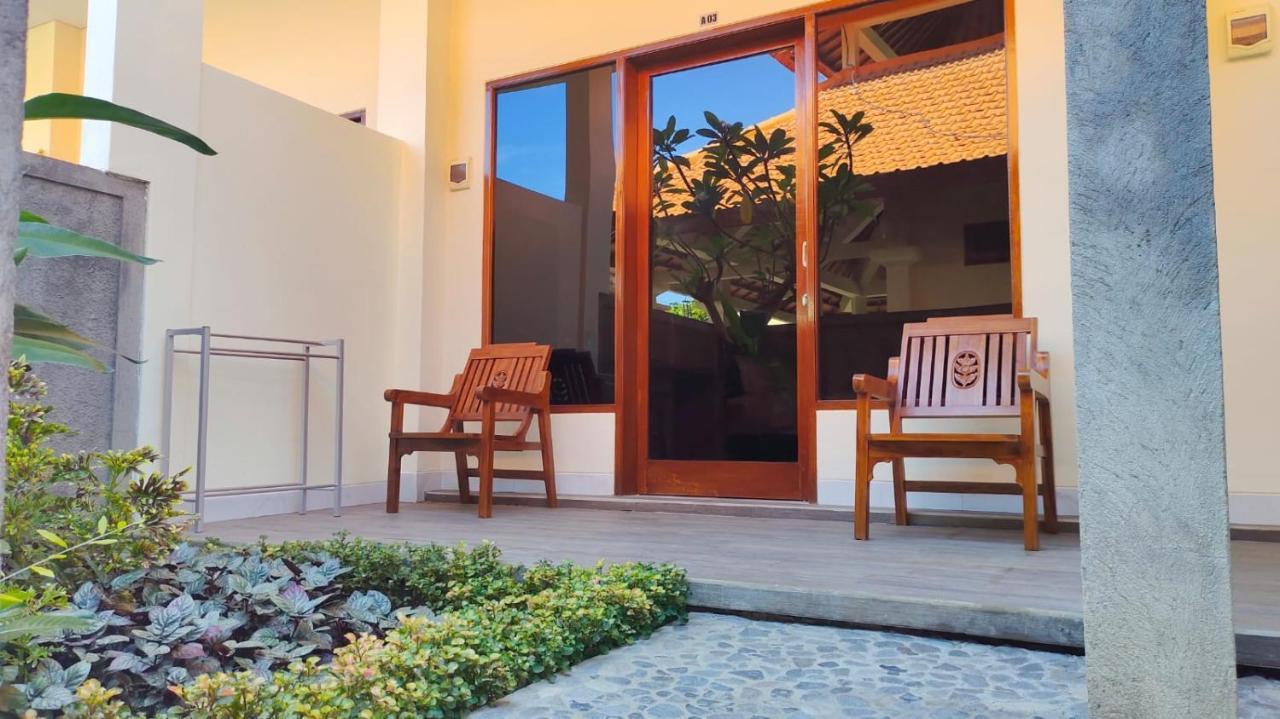 The Laviana Hotel Lovina  Ngoại thất bức ảnh