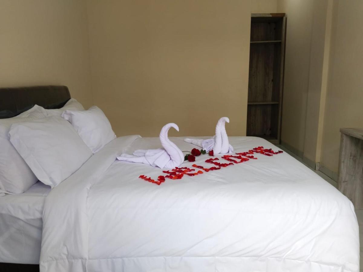 The Laviana Hotel Lovina  Ngoại thất bức ảnh