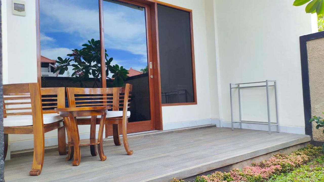 The Laviana Hotel Lovina  Ngoại thất bức ảnh