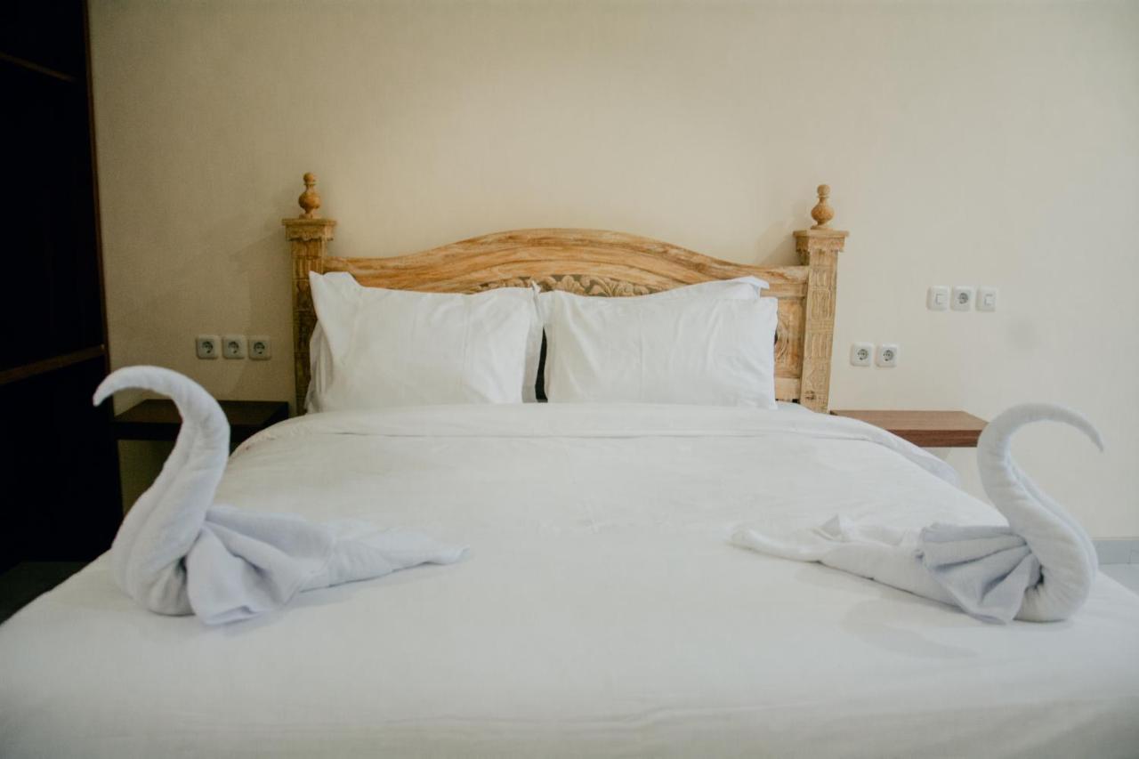 The Laviana Hotel Lovina  Ngoại thất bức ảnh